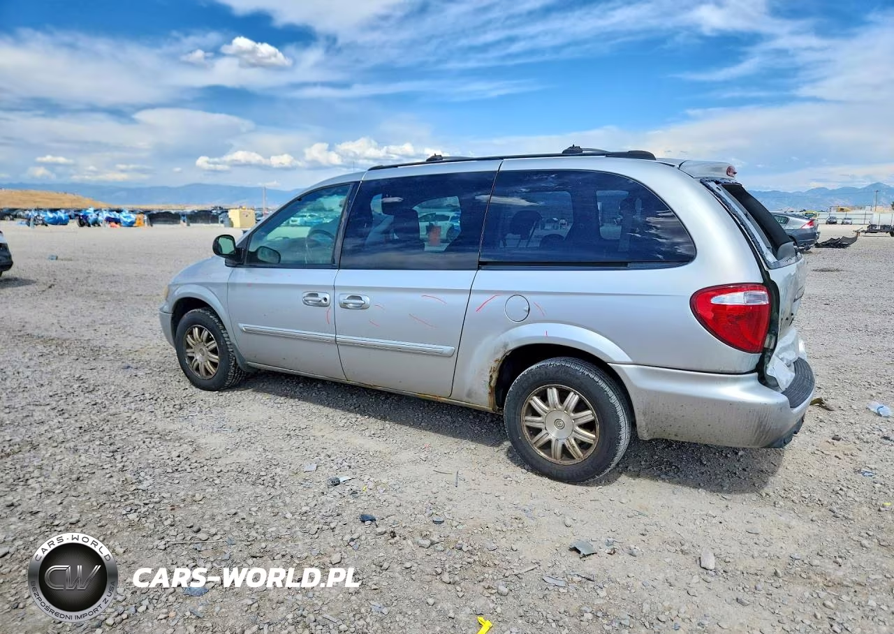 2005 Chrysler Town & Country Touring VIN:2C4GP54L95R180569 - 2