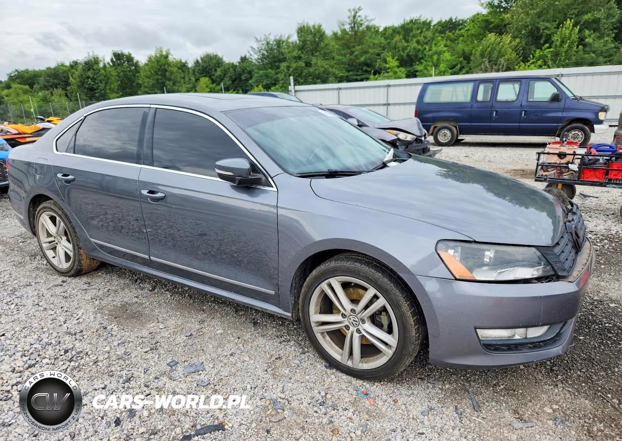 2015 Volkswagen Passat Sel VIN:1VWCV7A37FC036224 - 4