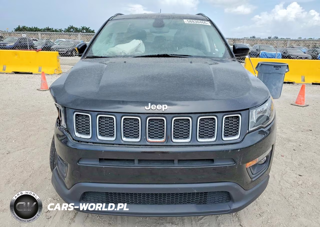2019 Jeep Compass Latitude VIN:3C4NJDBB0KT834235 - 5
