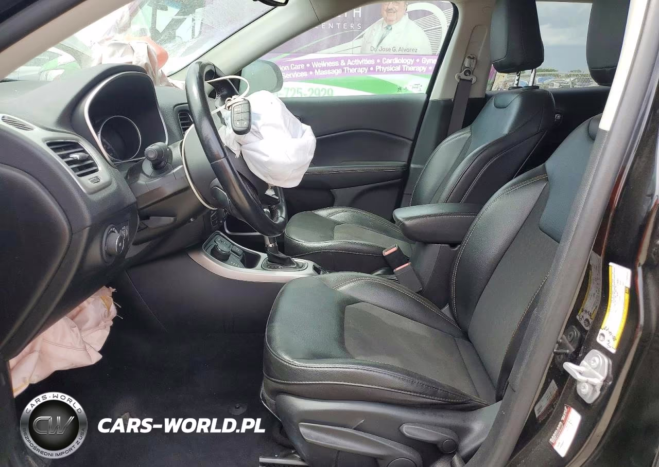 2019 Jeep Compass Latitude VIN:3C4NJDBB0KT834235 - 7