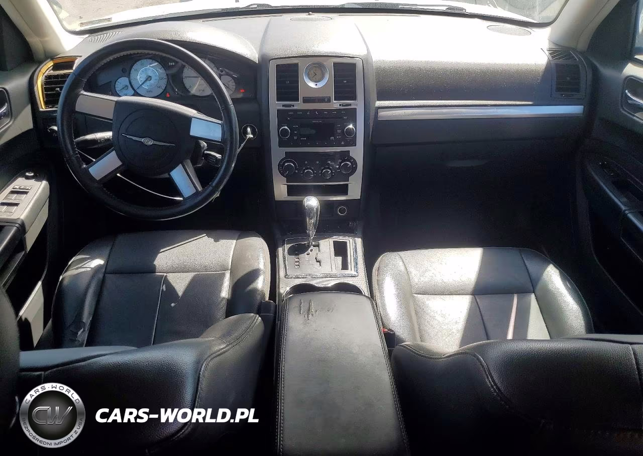 2010 Chrysler 300 Touring VIN:2C3CA5CV5AH185565 - 8