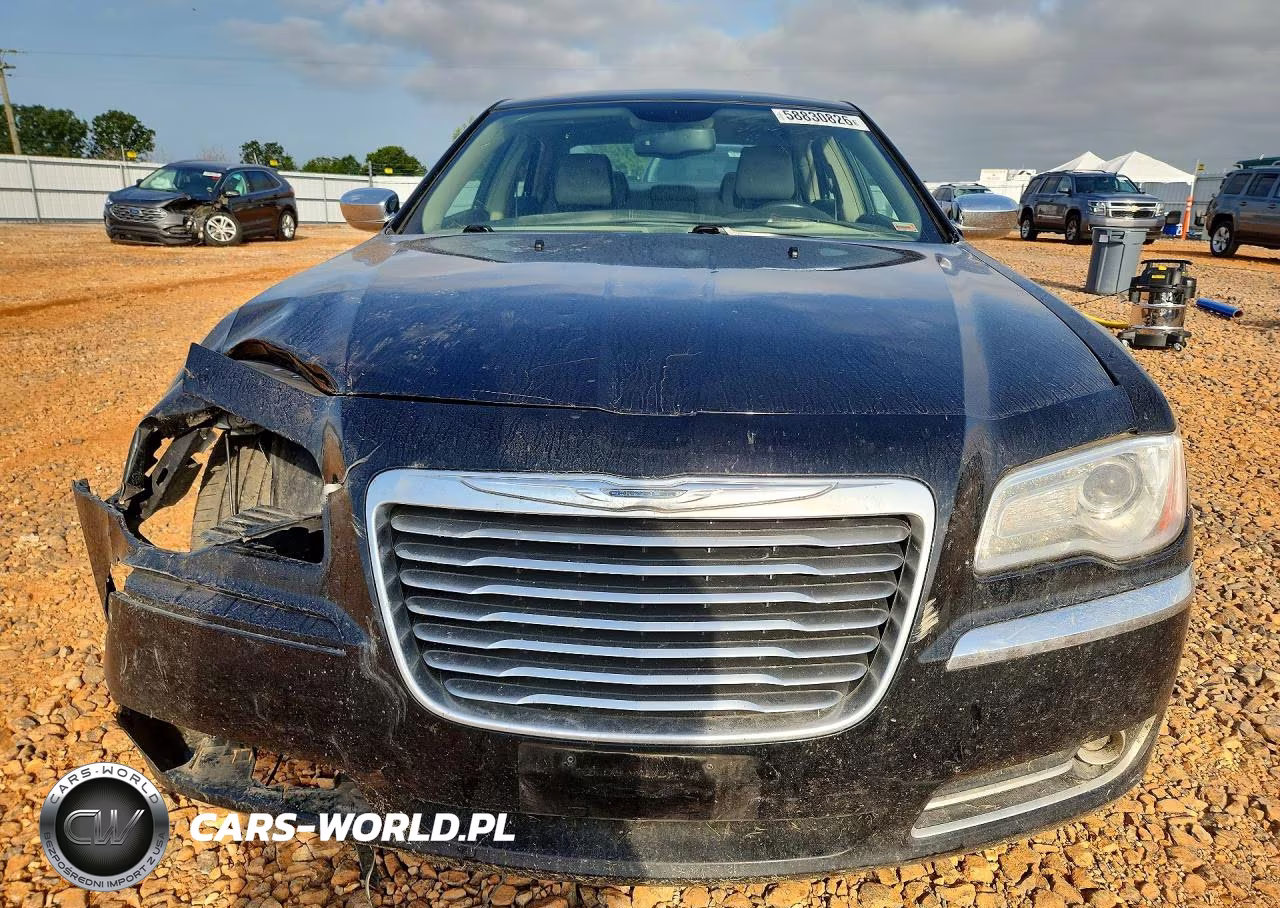 2013 Chrysler 300C Luxury VIN:2C3CCAPG4DH534427 - 5