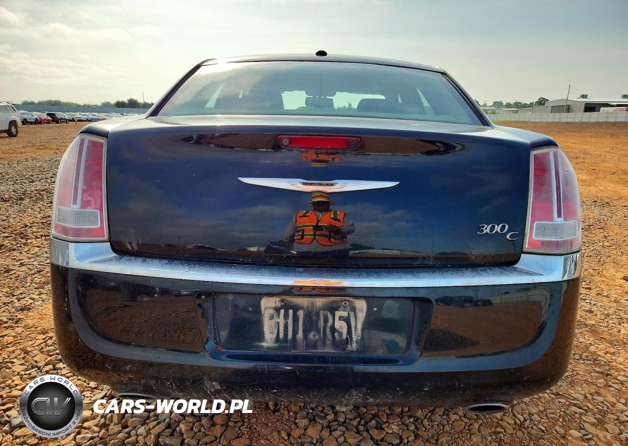 2013 Chrysler 300C Luxury VIN:2C3CCAPG4DH534427 - 6