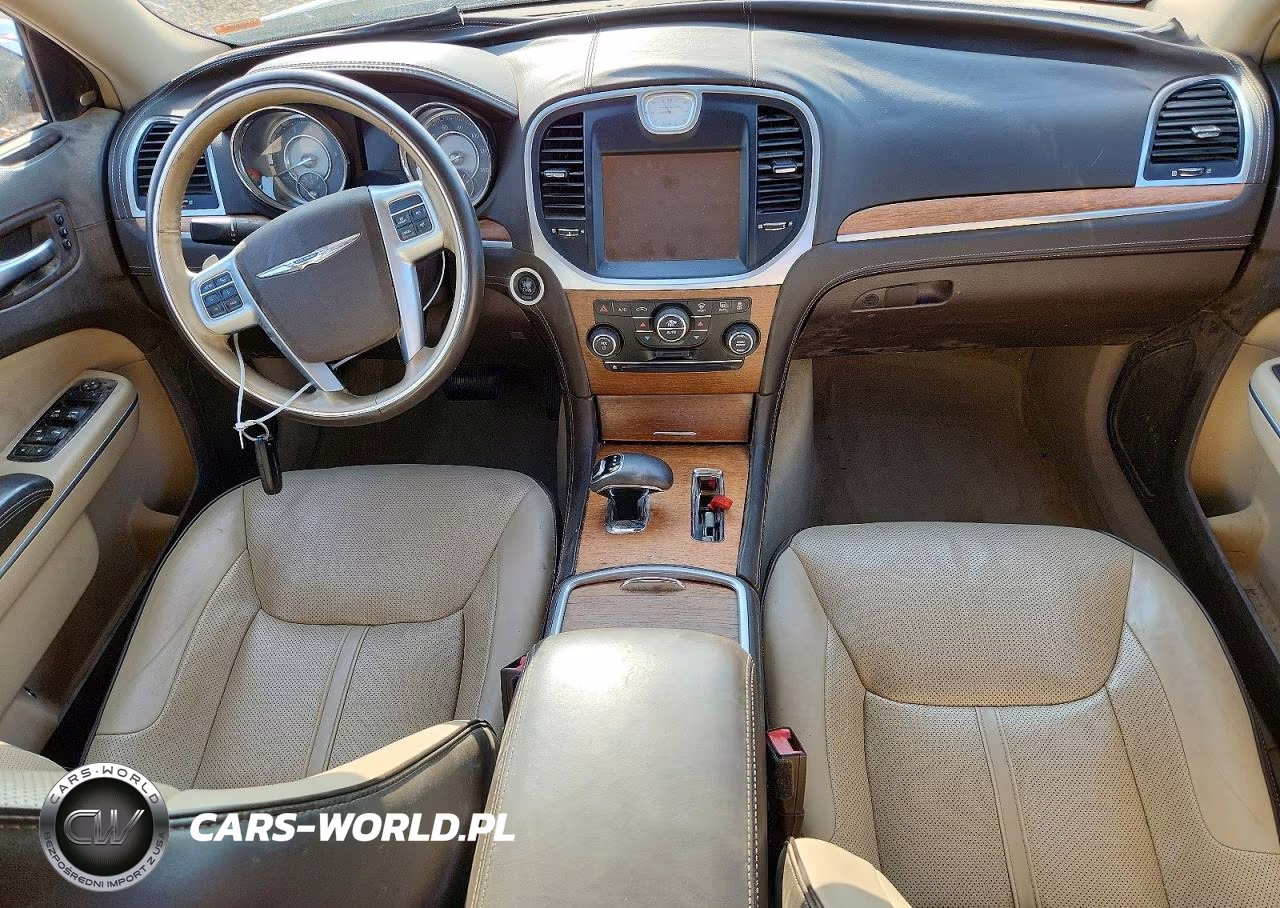 2013 Chrysler 300C Luxury VIN:2C3CCAPG4DH534427 - 8