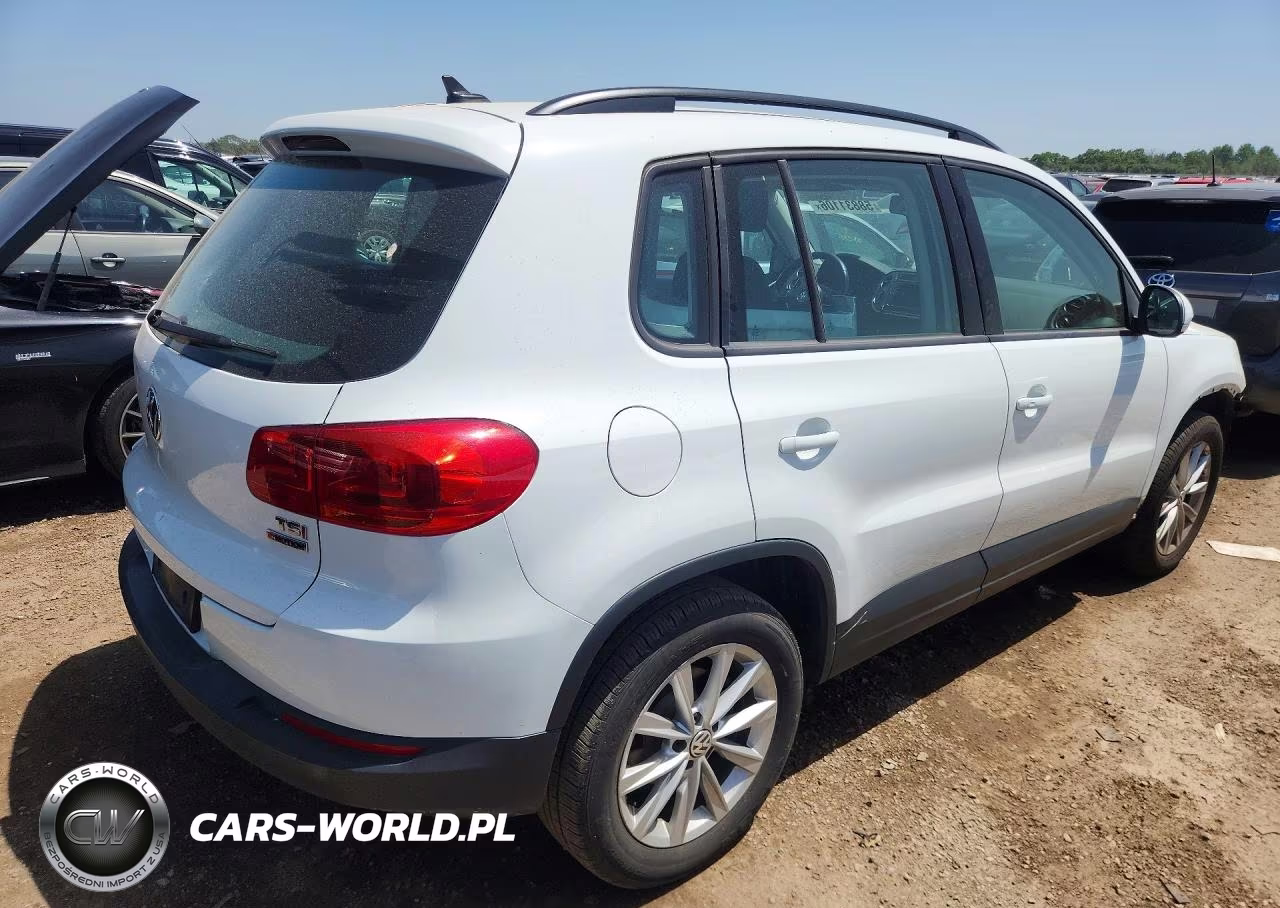 2018 Volkswagen Tiguan Limited VIN:WVGBV7AX5JK005078 - 3