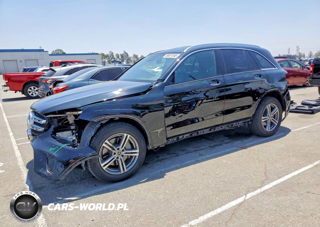2021 Mercedes-Benz Glc 300 – zdjęcie 1 z 14