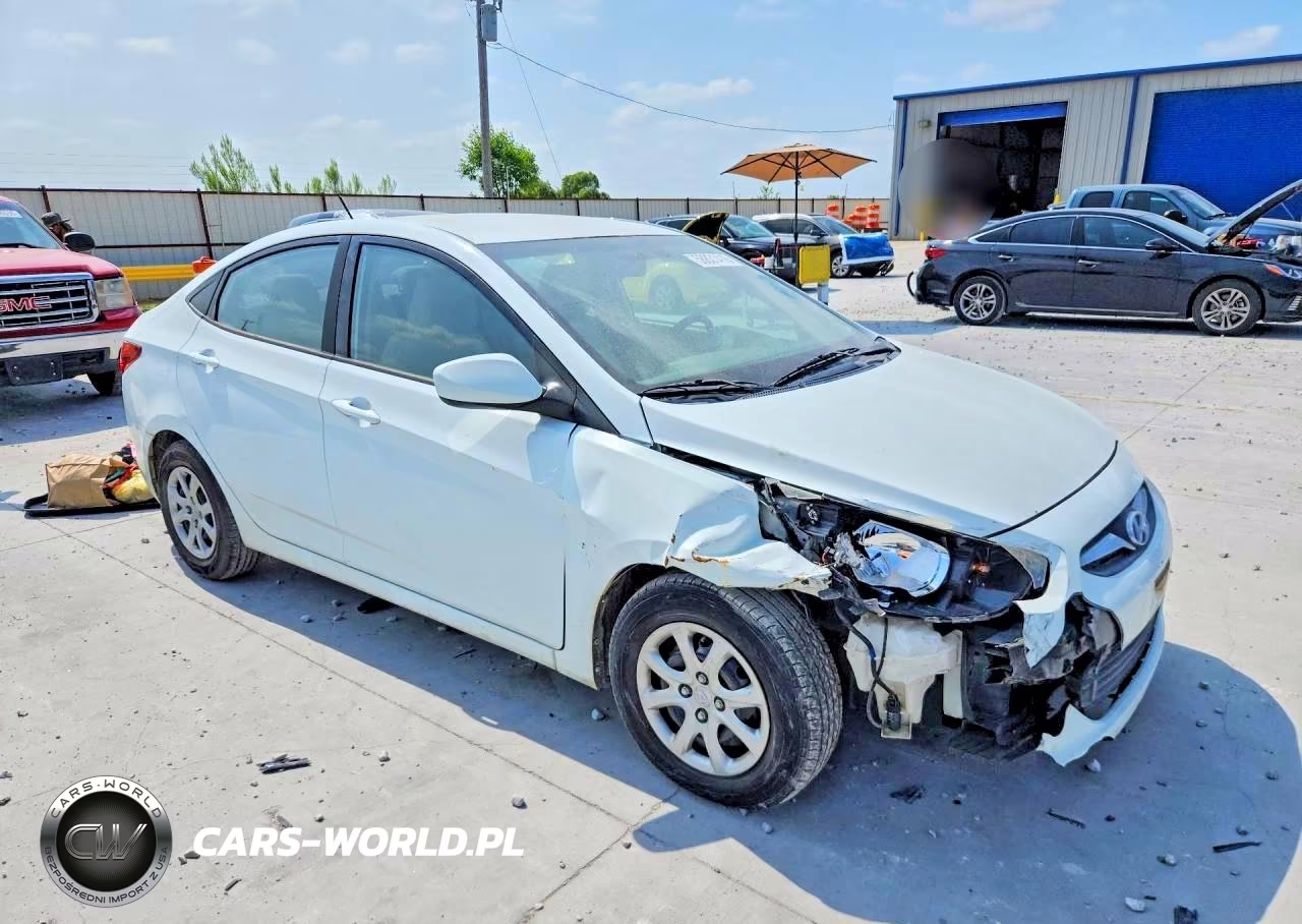 2014 Hyundai Accent Gls VIN:KMHCT4AE0EU749754 - 4