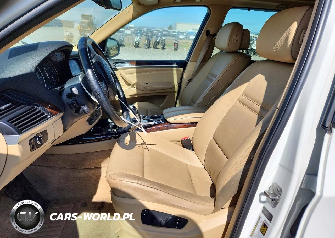 2010 BMW X5 xDrive30I VIN:5UXFE4C50AL381941 - 7