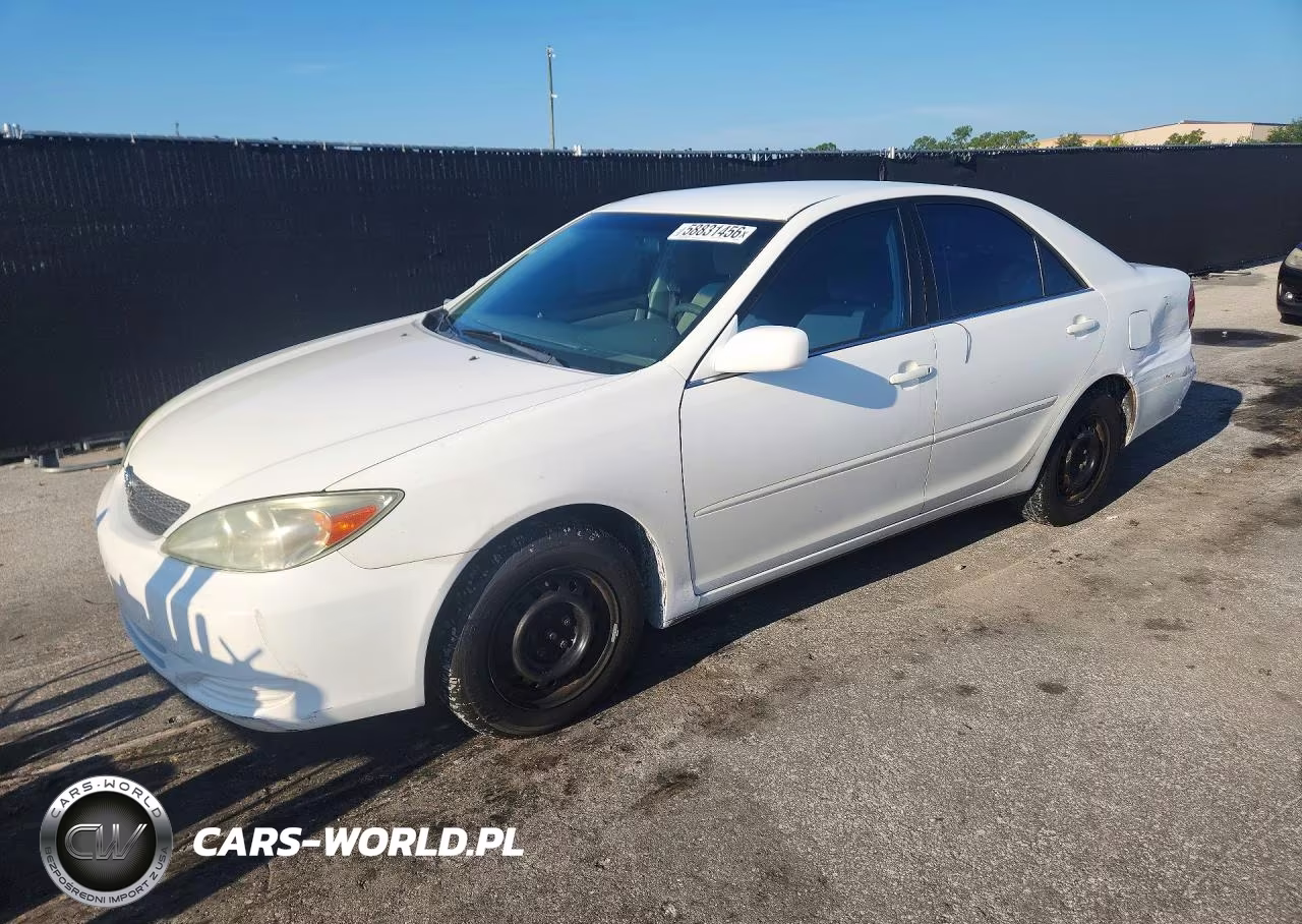 2004 Toyota Camry Le