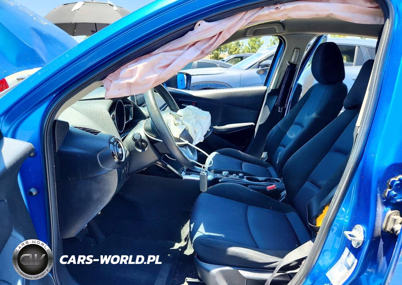 2016 Scion Ia Base VIN:3MYDLBZV7GY115442 - 7