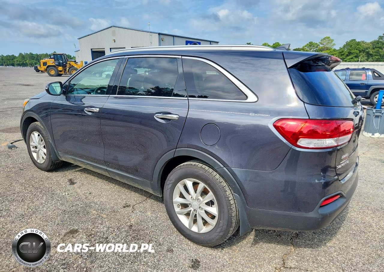 2018 Kia Sorento Lx VIN:5XYPG4A32JG412622 - 2