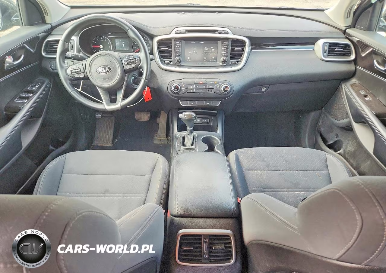 2018 Kia Sorento Lx VIN:5XYPG4A32JG412622 - 8