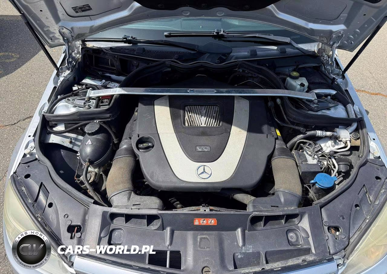 2010 Mercedes-Benz C 300 4Matic VIN:WDDGF8BB9AR111417 - 7