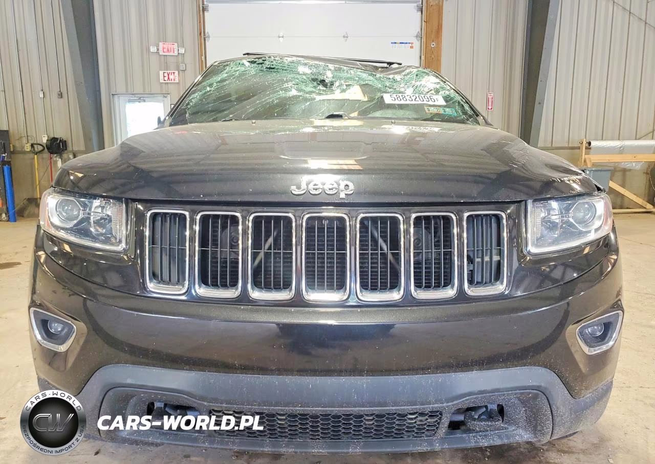 2014 Jeep Grand Cherokee Laredo VIN:1C4RJFAG4EC241567 - 5