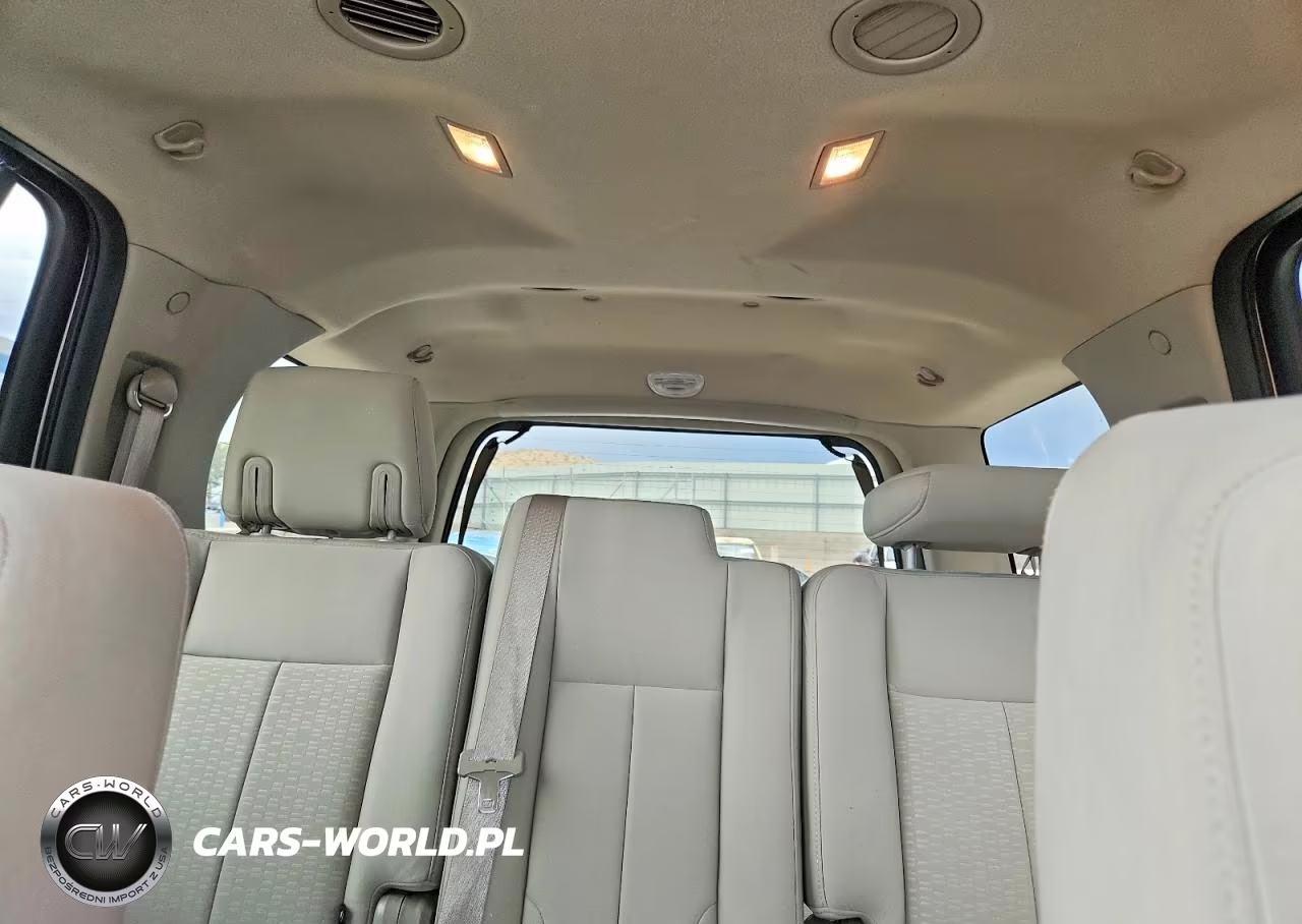 2010 Ford Expedition Xlt VIN:1FMJU1G52AEB63524 - 10