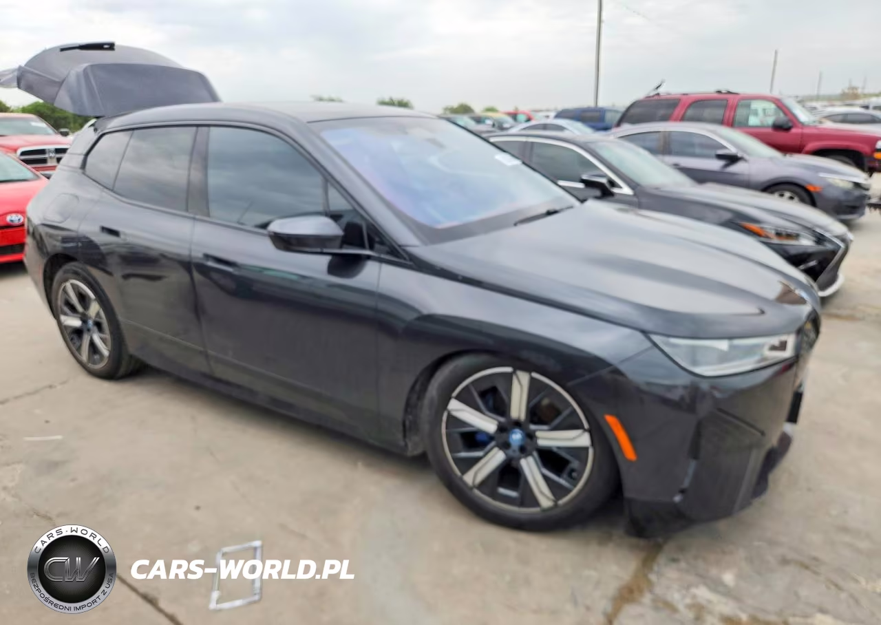 2022 BMW Ix xDrive50 VIN:WB523CF02NCK83057 - 4