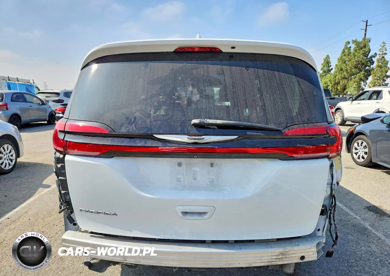 2022 Chrysler Pacifica Touring L VIN:2C4RC1BG0NR197859 - 6