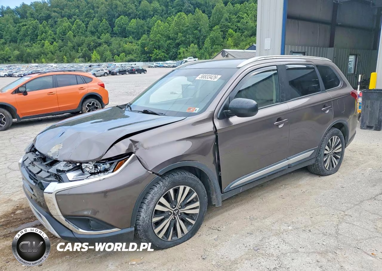2019 Mitsubishi Outlander Se – zdjęcie 1 z 12
