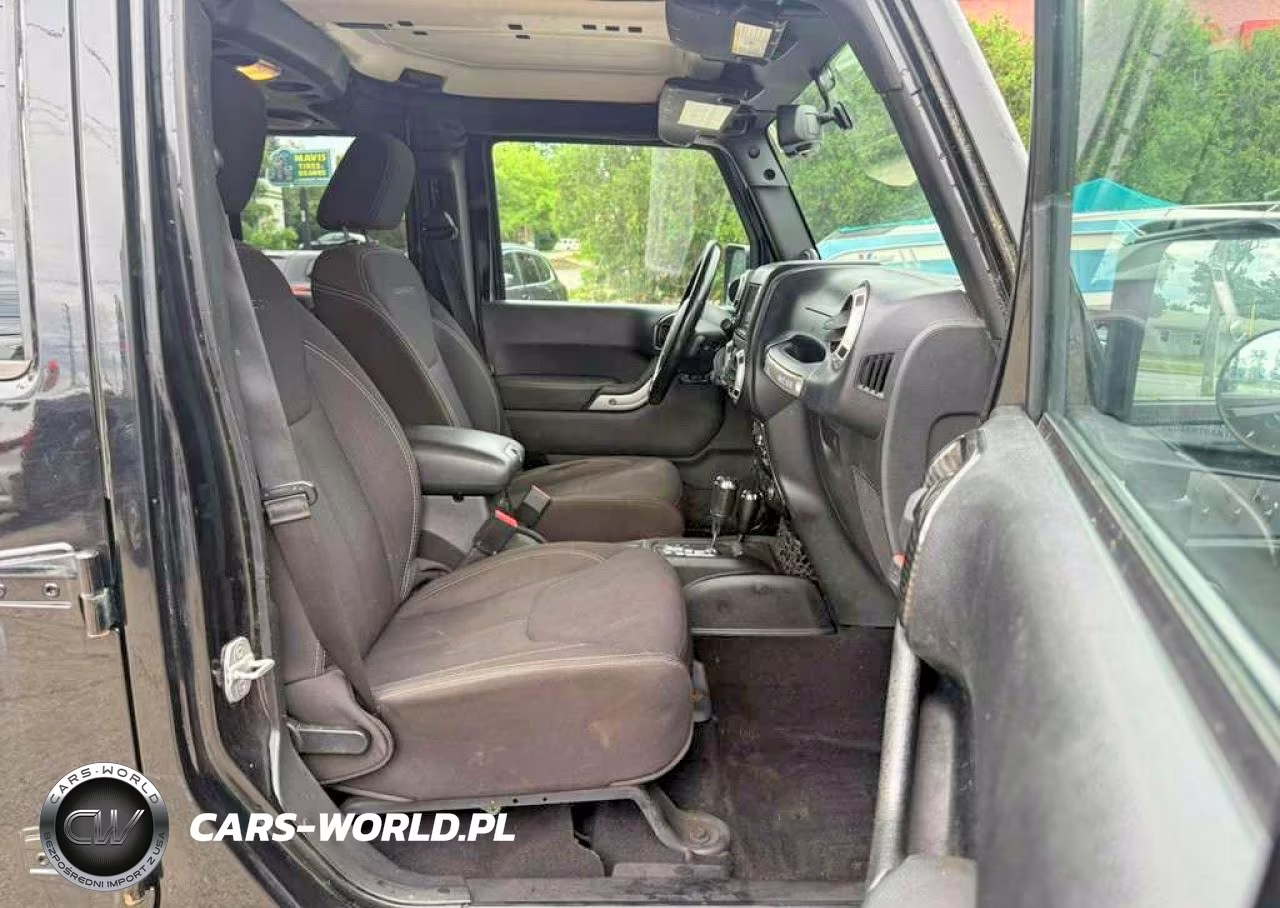 2013 Jeep Wrangler Unlimited Rubicon VIN:1C4BJWFG0DL516764 - 5