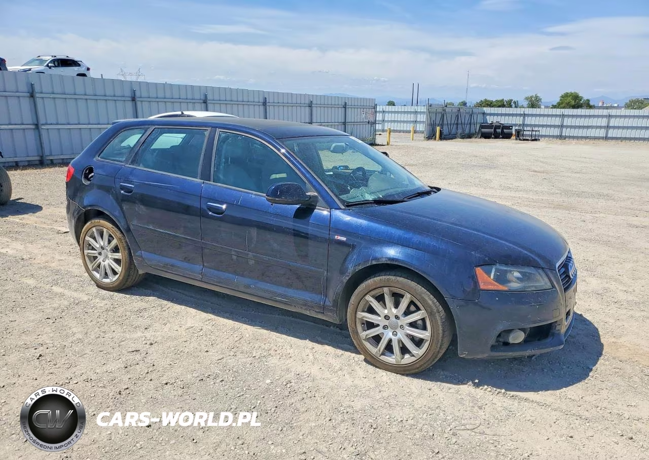 2011 Audi A3 Premium Plus VIN:WAUKEAFM5BA018479 - 4
