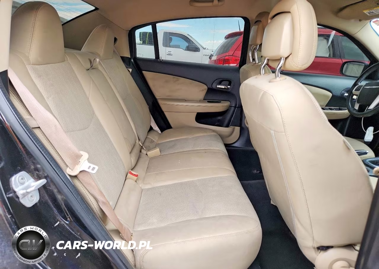 2013 Chrysler 200 VIN:1C3CCBBB4DN592904 - 10