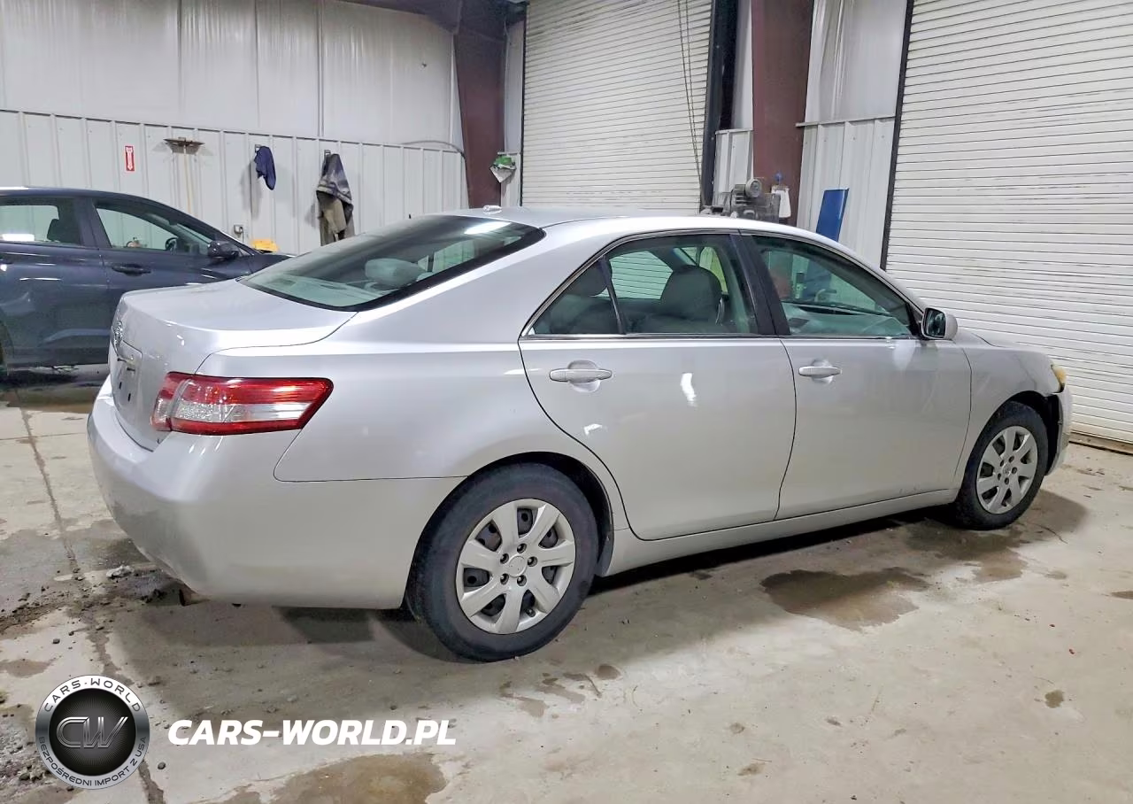 2010 Toyota Camry Le VIN:4T1BF3EK5AU016672 - 3