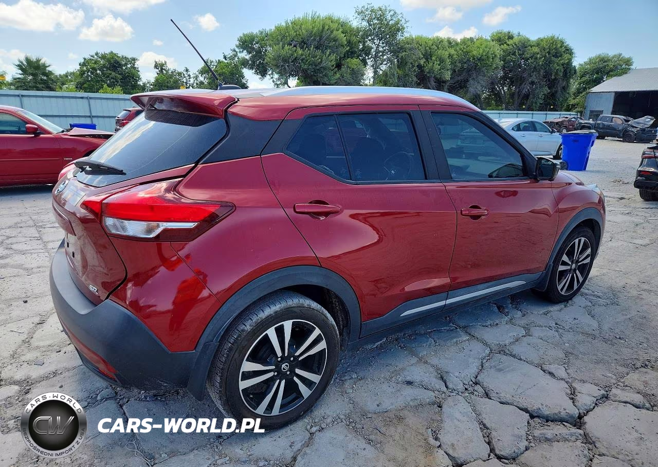2019 Nissan Kicks Sr VIN:3N1CP5CUXKL480996 - 3