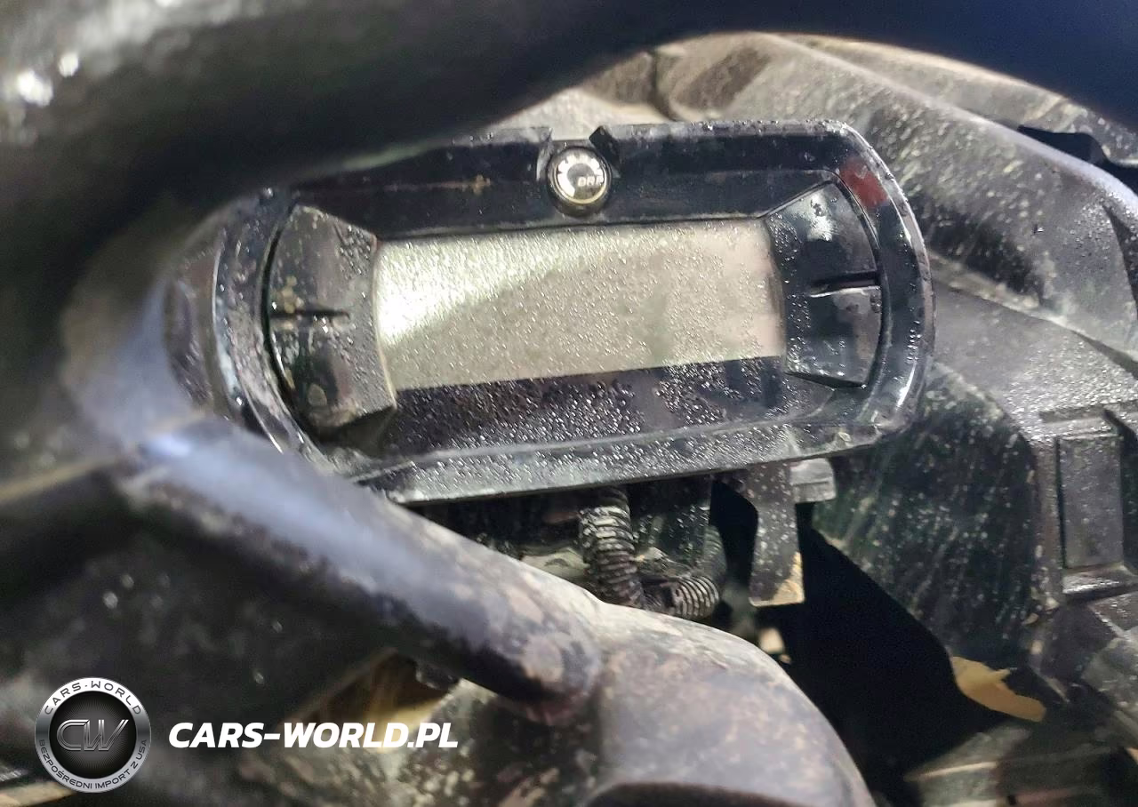 2026 Can-Am Maverick X3 Utility Vehicle VIN:3JBVGAY45TE003702 - 8