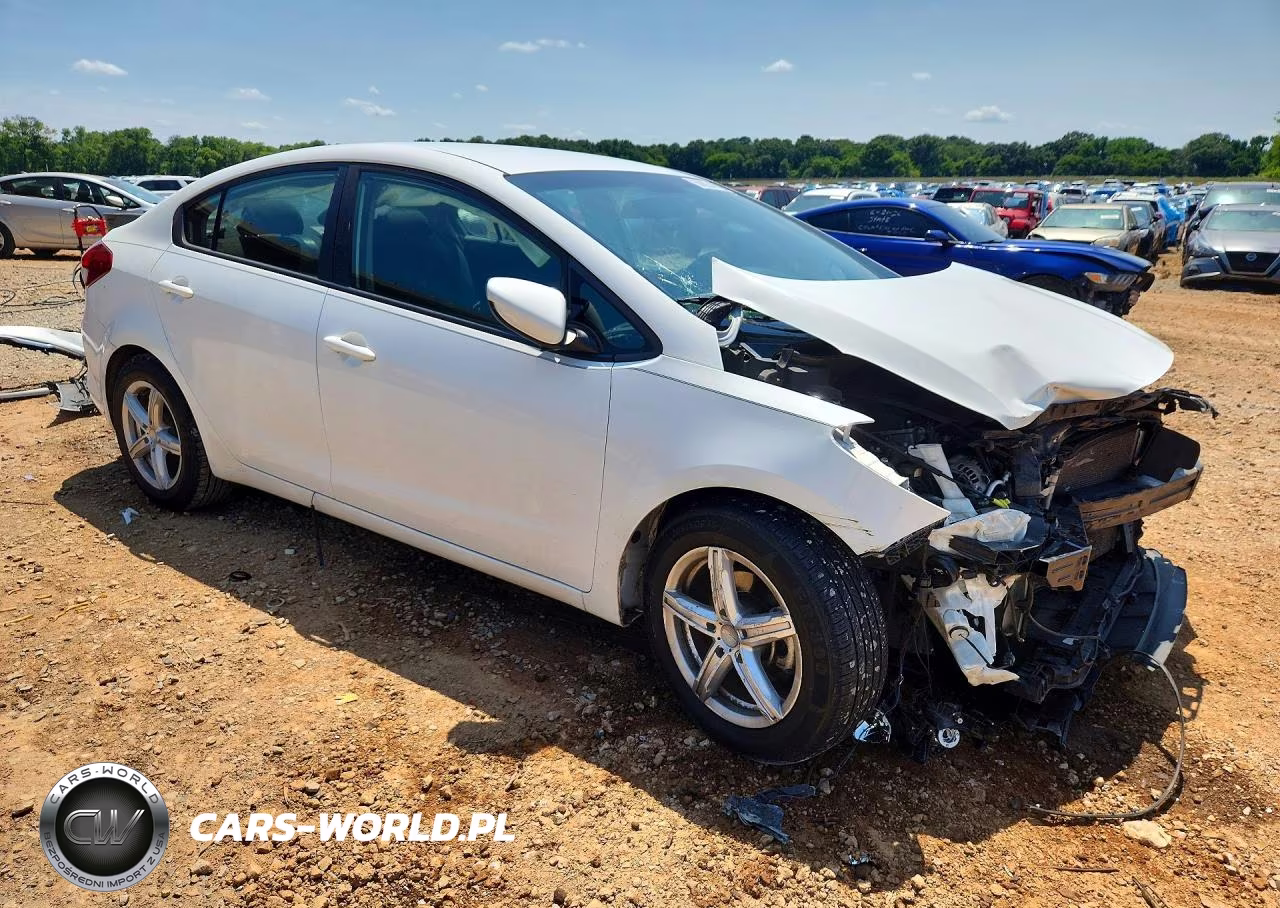 2018 Kia Forte Lx VIN:3KPFK4A78JE268004 - 4