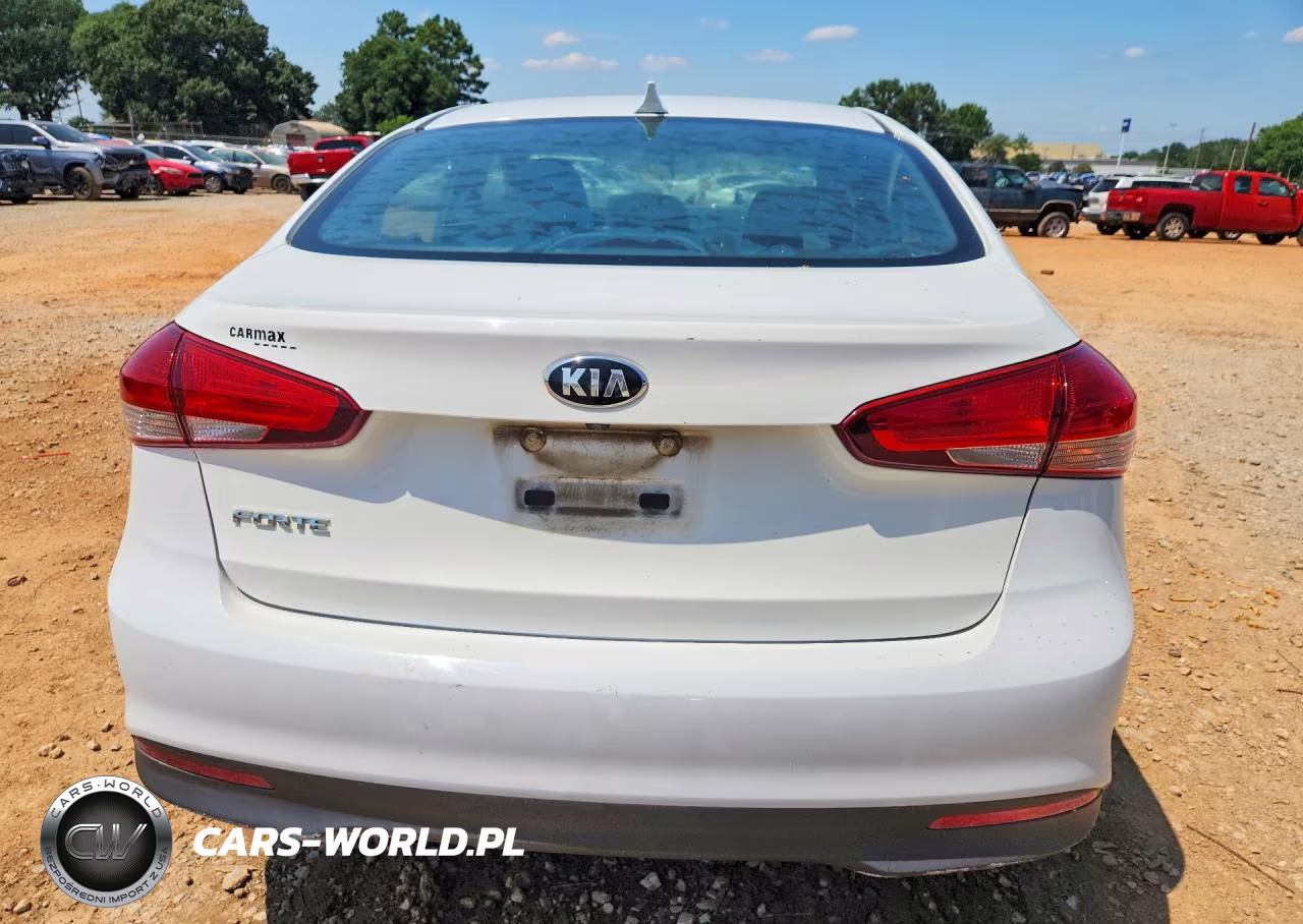 2018 Kia Forte Lx VIN:3KPFK4A78JE268004 - 6