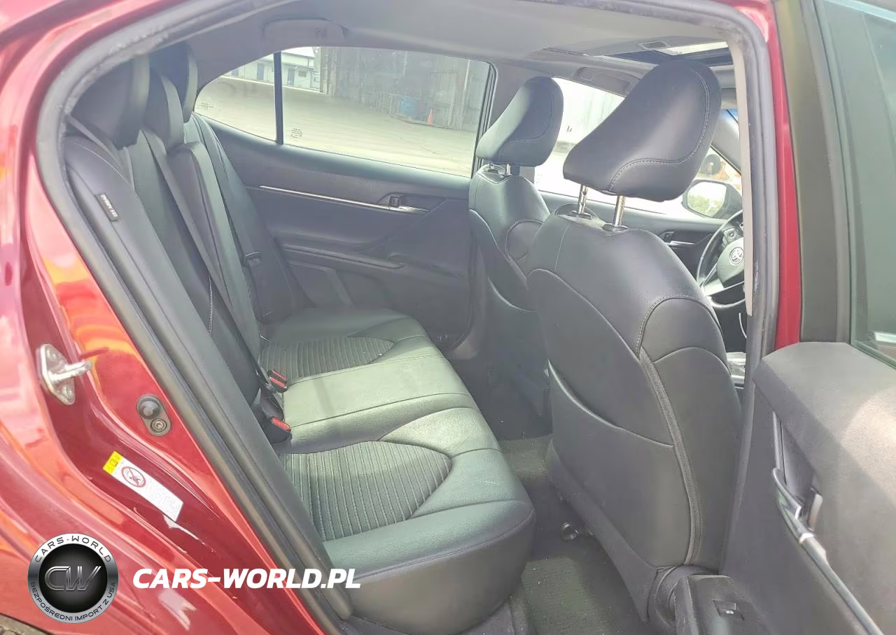 2018 Toyota Camry Se VIN:4T1B11HK7JU556653 - 10