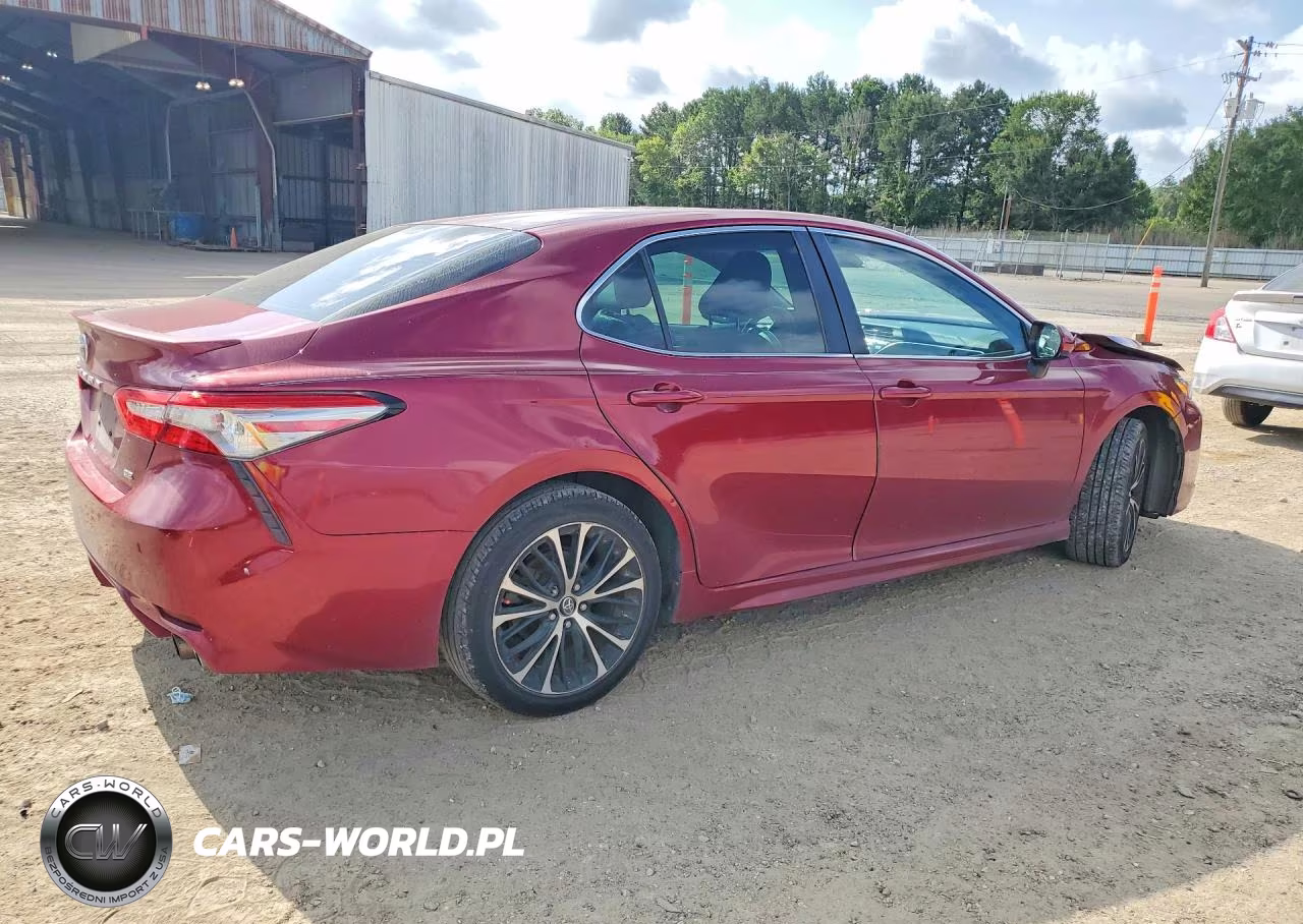 2018 Toyota Camry Se VIN:4T1B11HK7JU556653 - 3