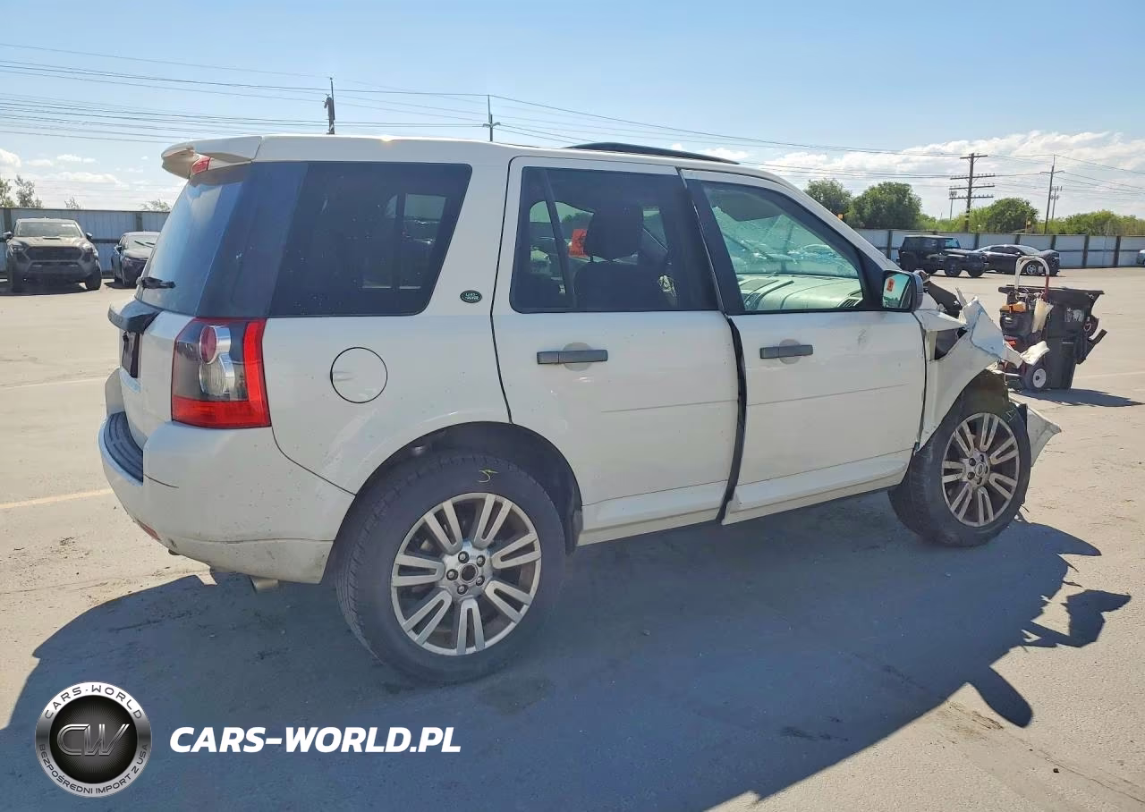 2010 Land Rover Lr2 Hse Technology VIN:SALFT2BN8AH173234 - 3