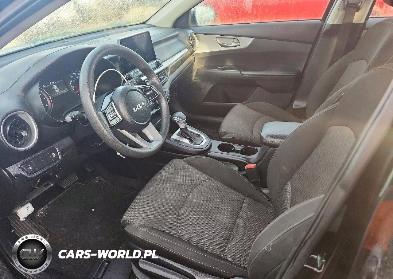 2022 Kia Forte Fe VIN:3KPF24AD5NE427802 - 7