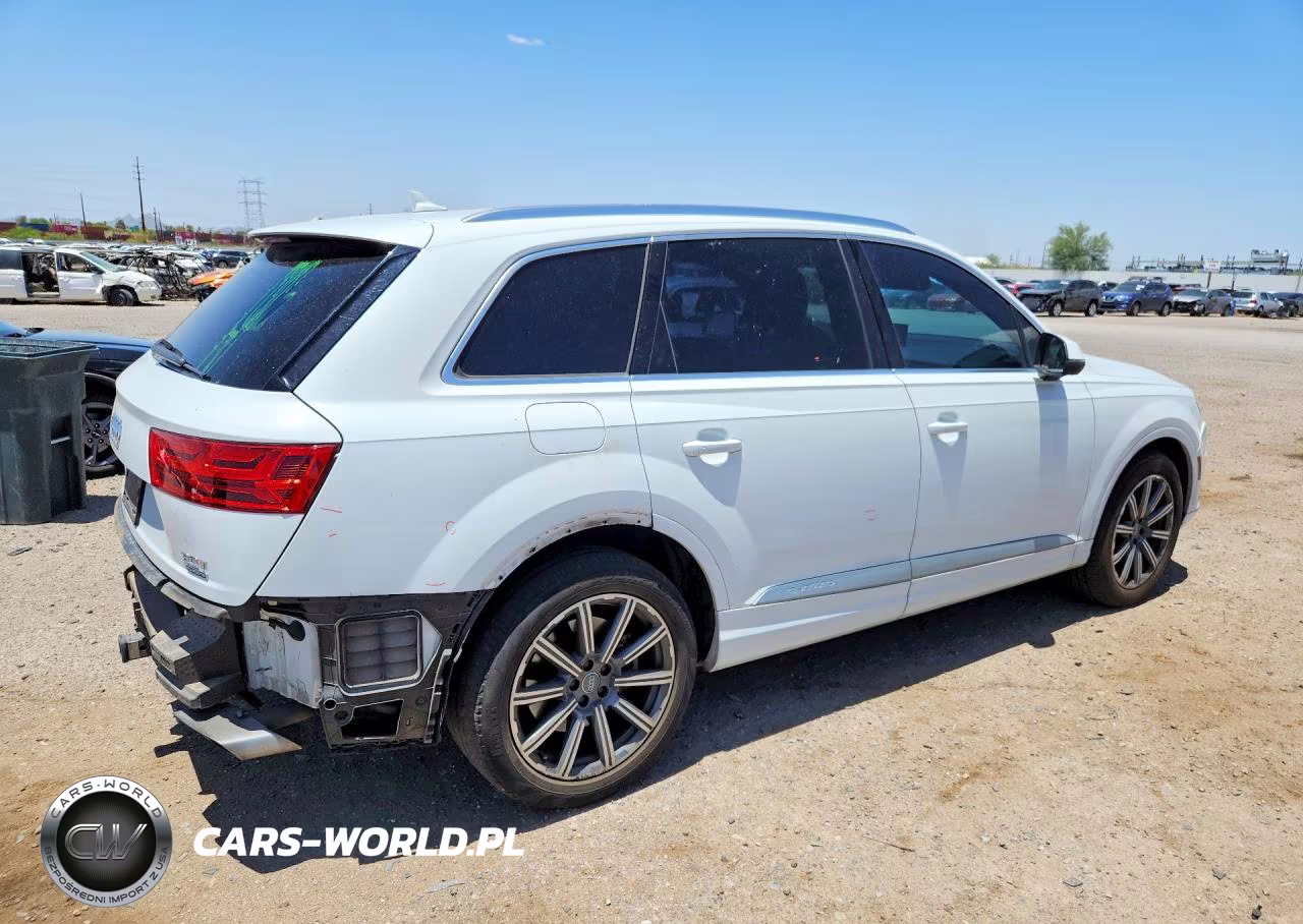 2017 Audi Q7 Premium Plus VIN:WA1LAAF73HD057683 - 3