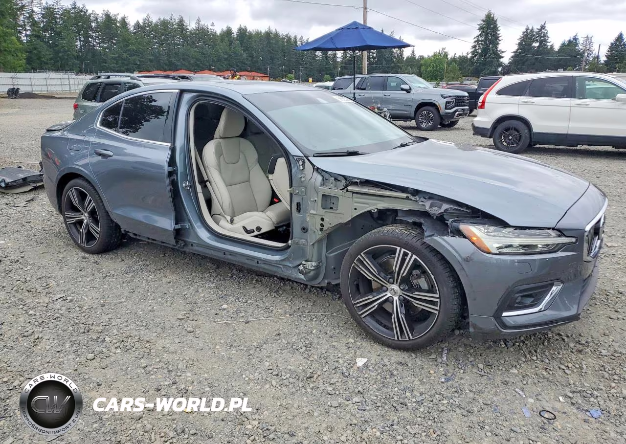 2019 Volvo S60 T5 Inscription VIN:7JR102FL1KG014664 - 4
