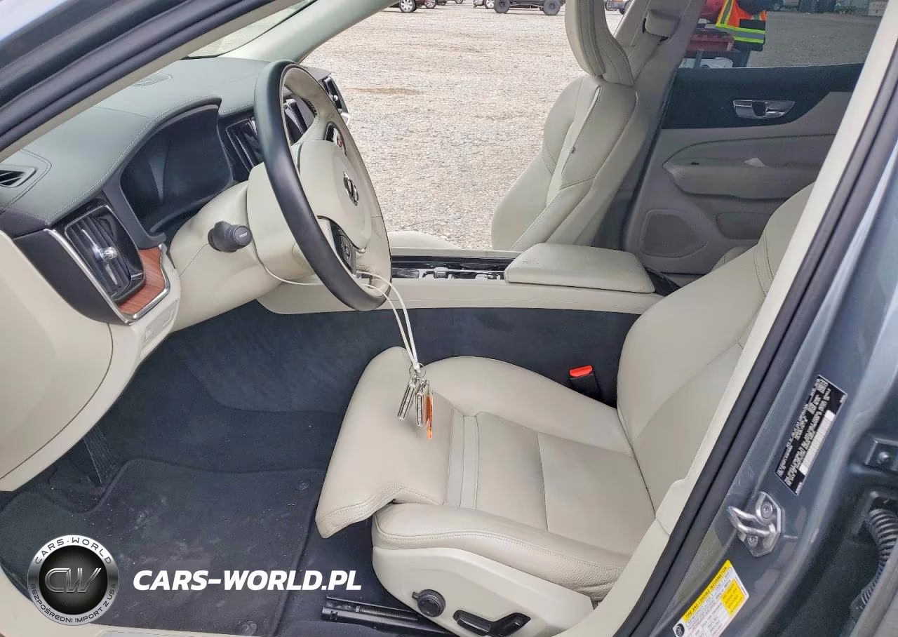 2019 Volvo S60 T5 Inscription VIN:7JR102FL1KG014664 - 7