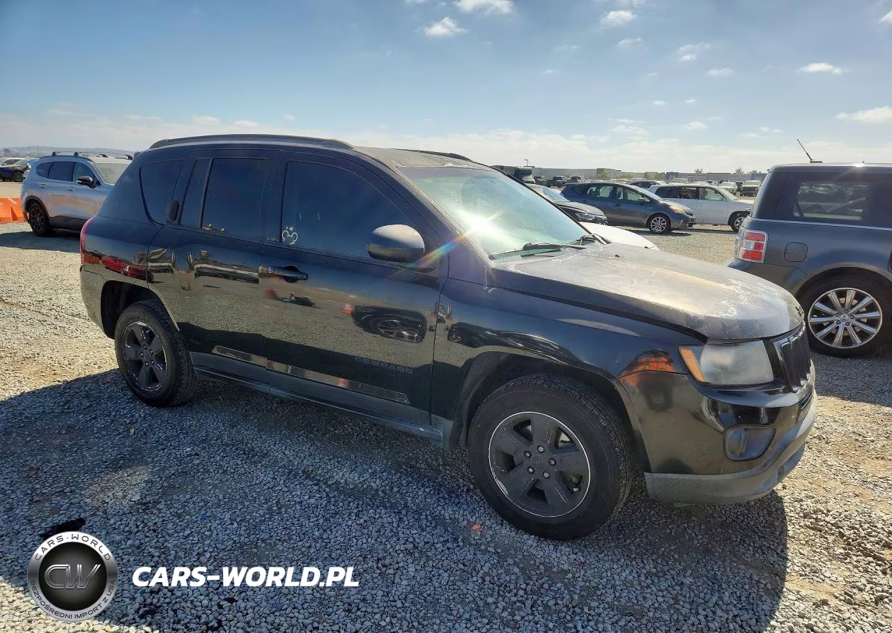 2014 Jeep Compass Sport VIN:1C4NJCBA0ED696689 - 4
