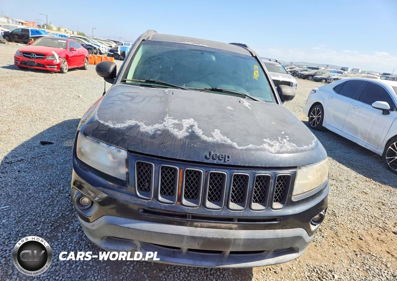 2014 Jeep Compass Sport VIN:1C4NJCBA0ED696689 - 5