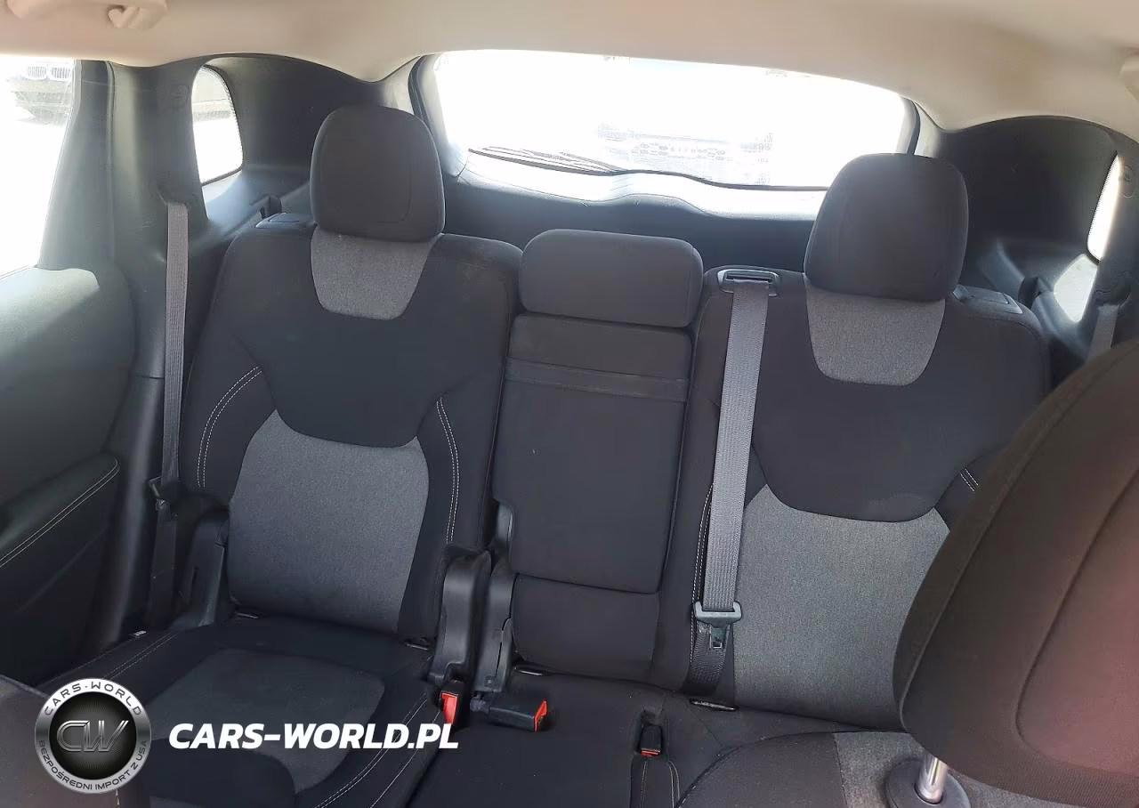 2014 Jeep Cherokee Sport VIN:1C4PJLAB7EW157414 - 10