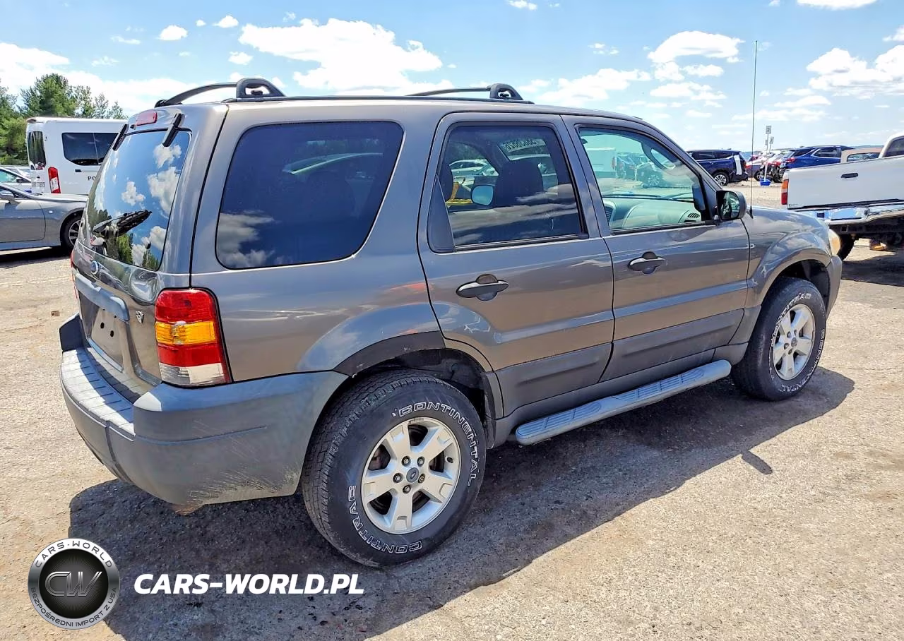 2005 Ford Escape Xlt VIN:1FMYU93175KD99593 - 3