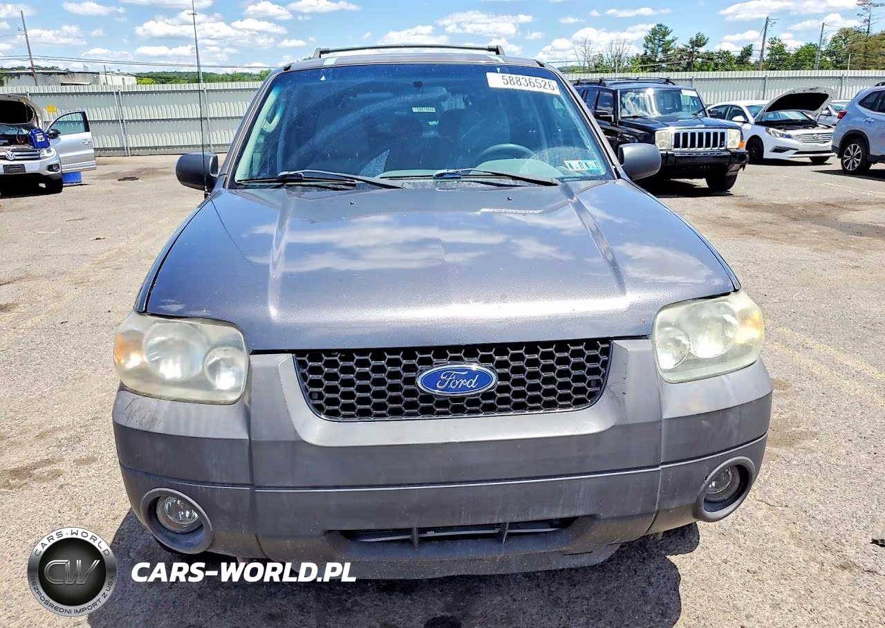2005 Ford Escape Xlt VIN:1FMYU93175KD99593 - 5