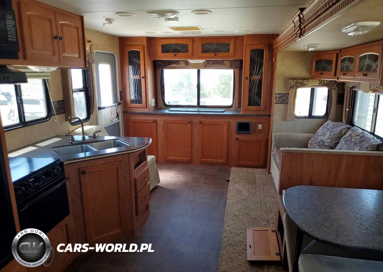 2012 Heartland North Trail Camper VIN:5SFNB3421CE238764 - 6