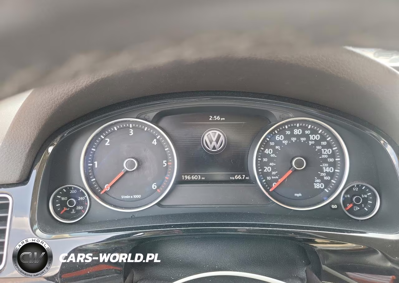2012 Volkswagen Touareg V6 Tdi VIN:WVGEK9BP3CD006821 - 9