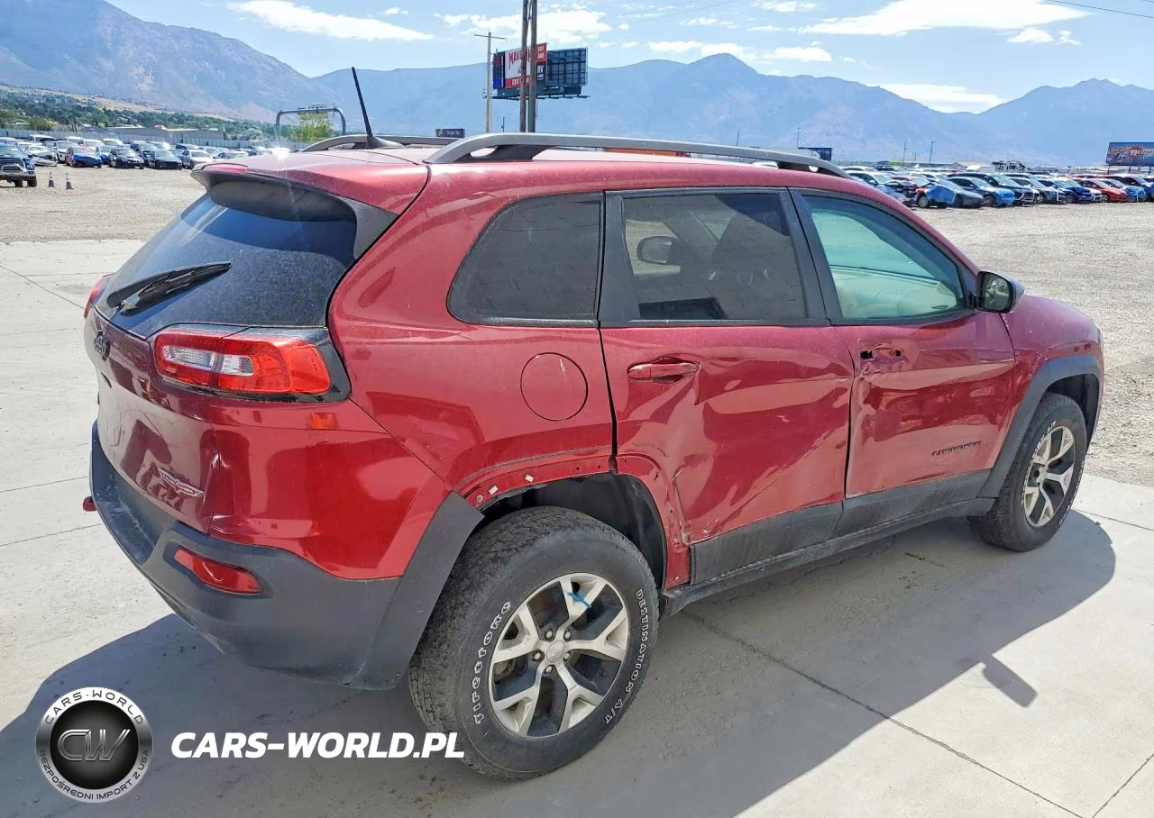 2016 Jeep Cherokee Trailhawk VIN:1C4PJMBB0GW326471 - 3