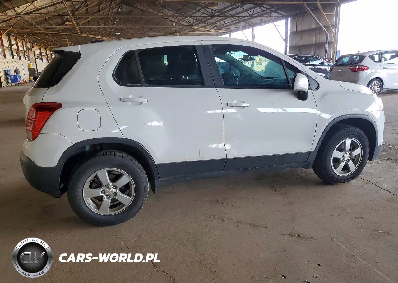 2015 Chevrolet Trax 1Ls VIN:3GNCJPSB5FL254954 - 3