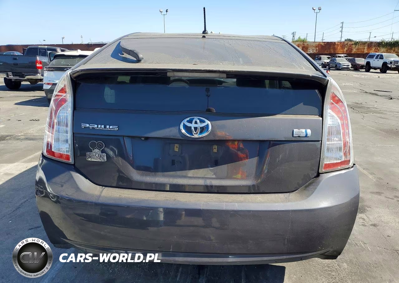 2015 Toyota Prius Two VIN:JTDKN3DU6F0479929 - 6