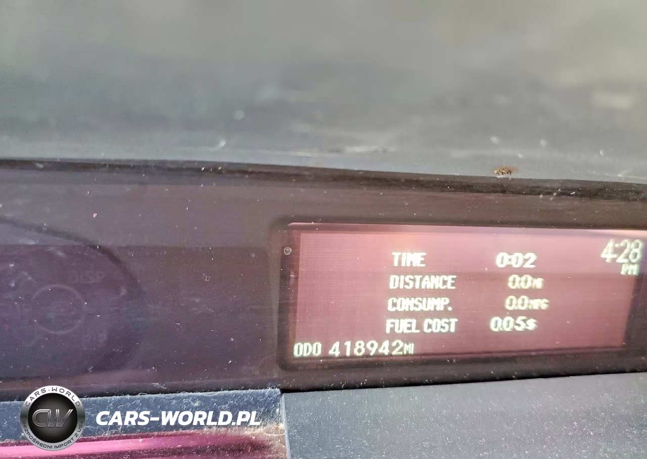 2015 Toyota Prius Two VIN:JTDKN3DU6F0479929 - 9