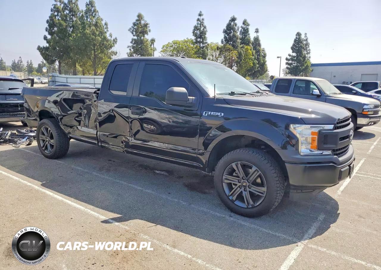 2018 Ford F150 Super Cab VIN:1FTEX1CP9JKD23985 - 4