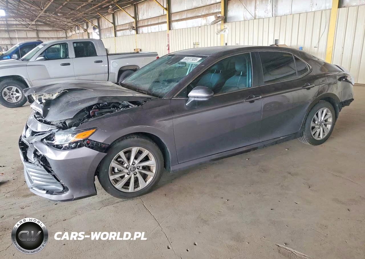 2023 Toyota Camry Le – zdjęcie 1 z 12